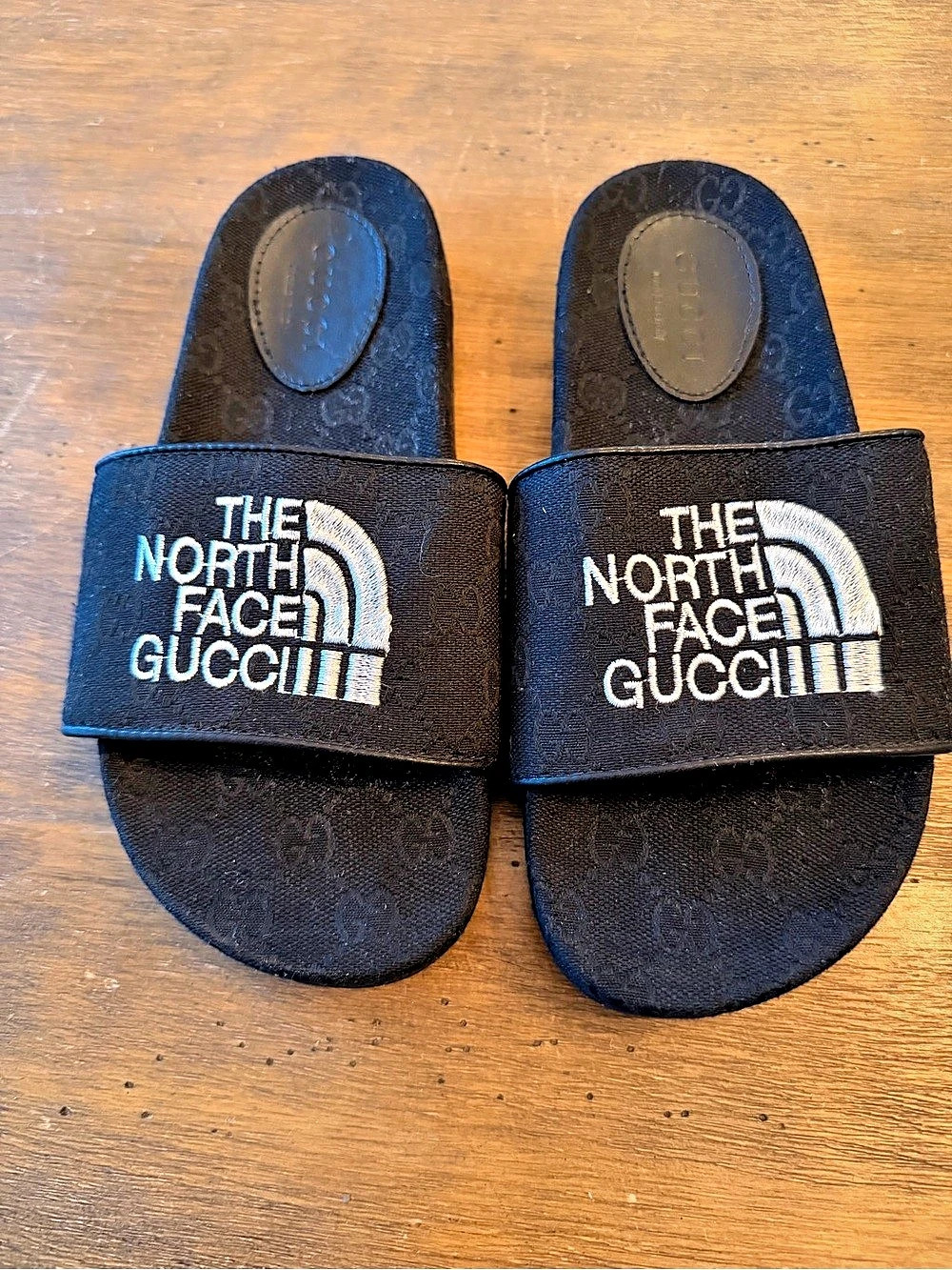 Gucci The North Face x Gucci Slide Sandals Black EU 36